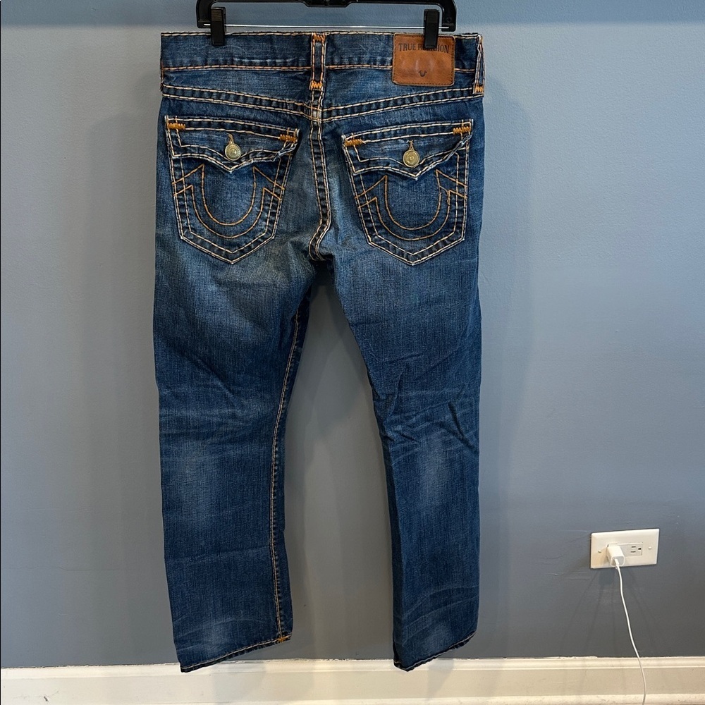True Religion Made In USA Ricky Blue Meduim Wash Jeans Straight Leg Size 34 - Picture 5 of 9